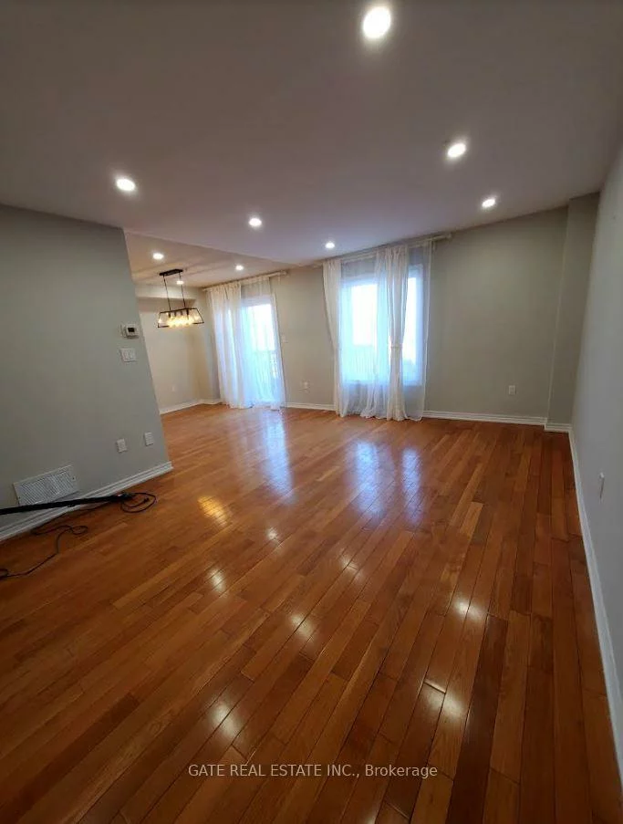 91, Primeau, Aurora Grove, Aurora