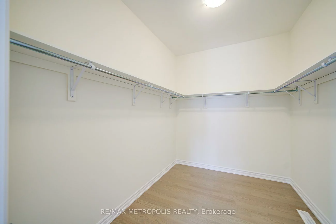 19, Kane, Bayview Northeast, Aurora