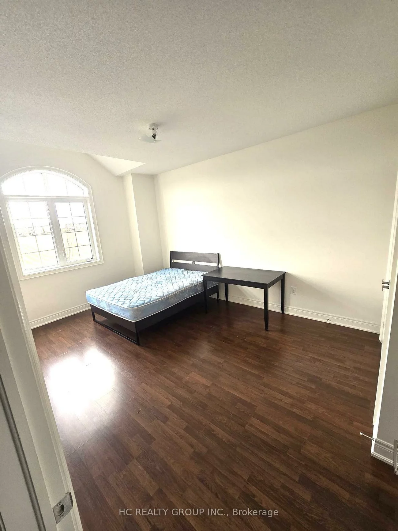 8, Crane, Rural Aurora, Aurora