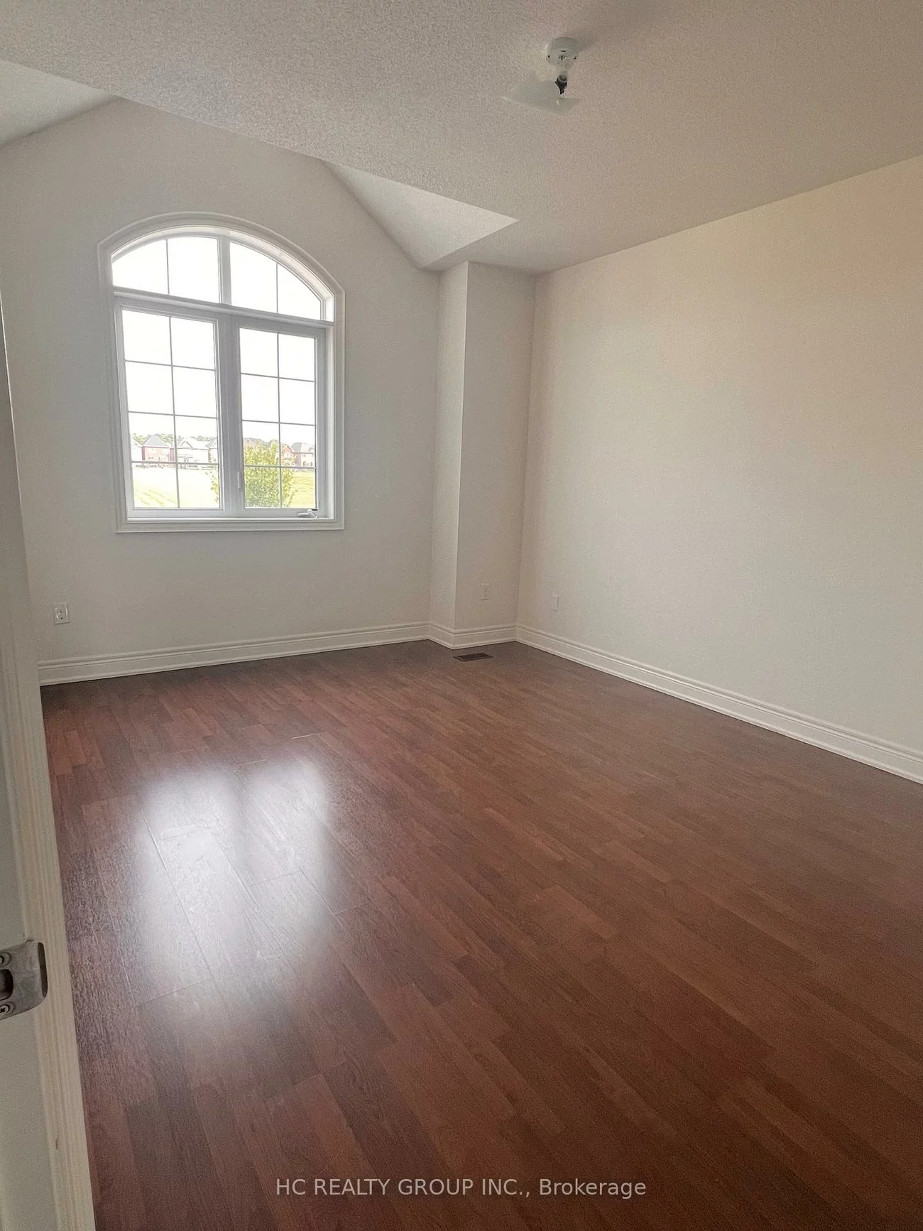 8, Crane, Rural Aurora, Aurora