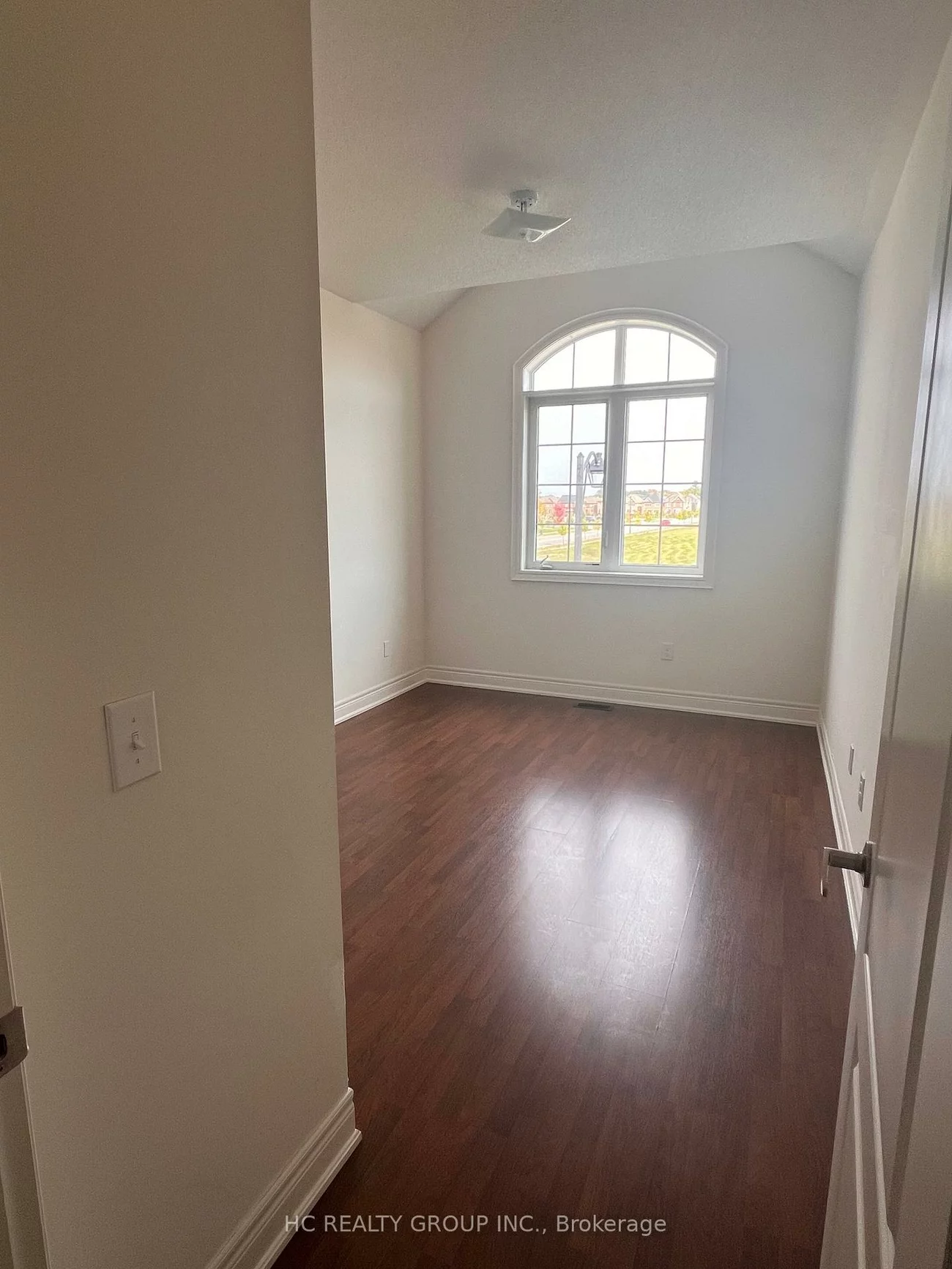 8, Crane, Rural Aurora, Aurora