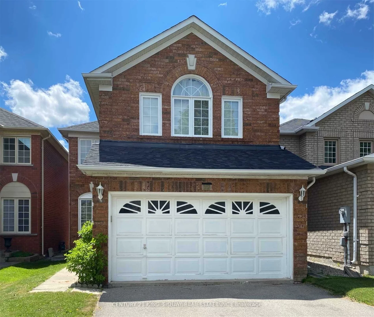 22, Rush, Bayview Wellington, Aurora