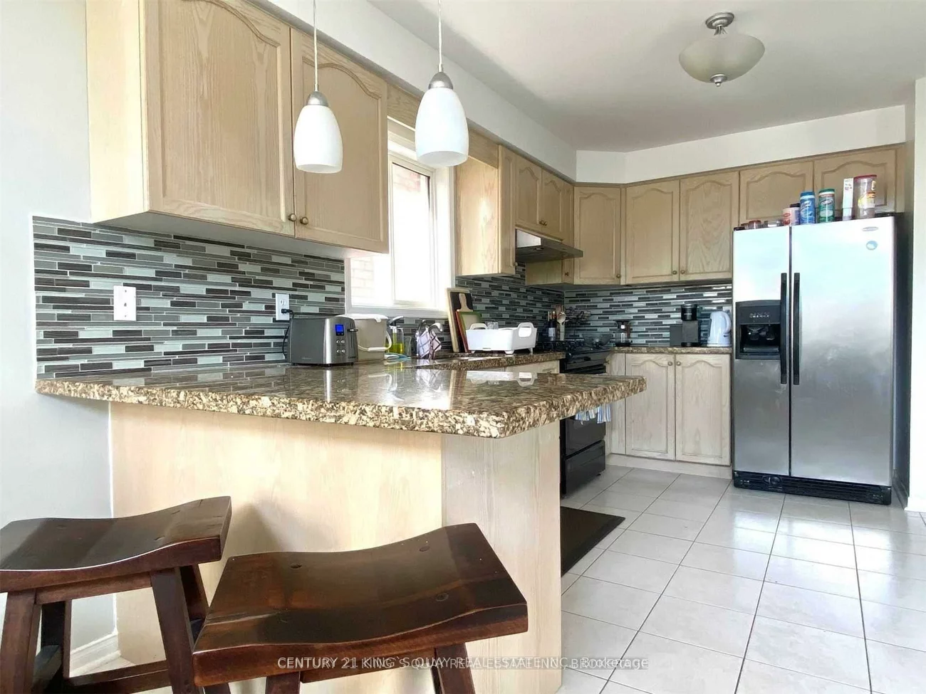 22, Rush, Bayview Wellington, Aurora