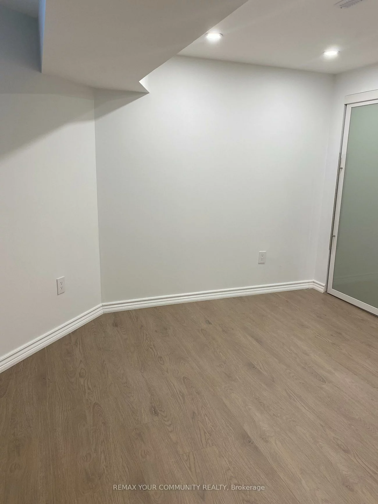 134 B, Kemano, Aurora Heights, Aurora