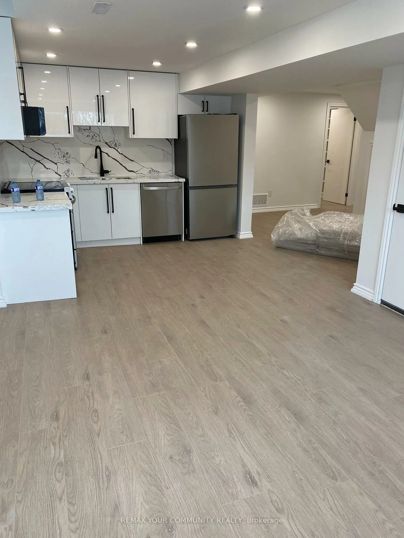 134 B, Kemano, Aurora Heights, Aurora