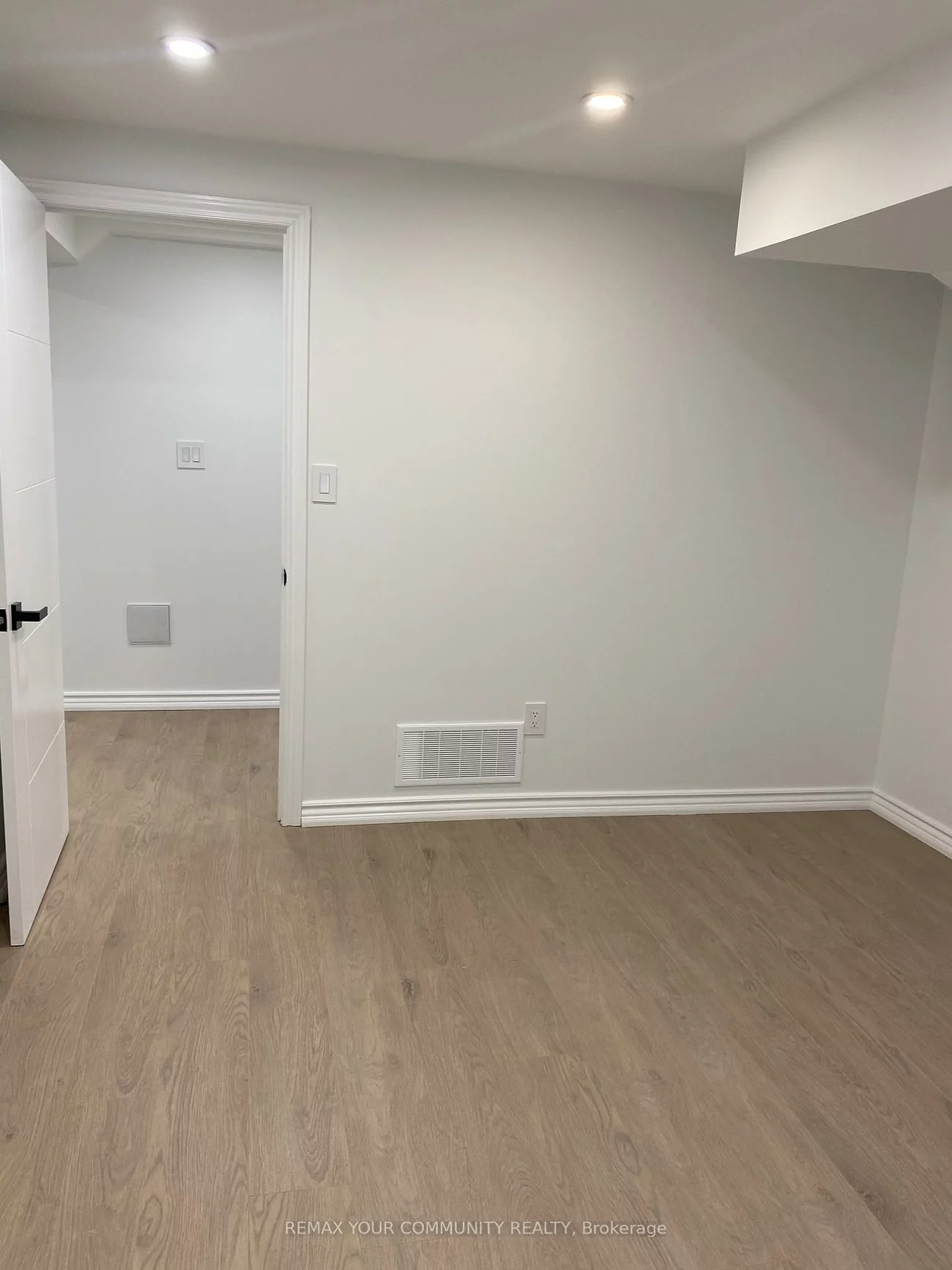 134 B, Kemano, Aurora Heights, Aurora