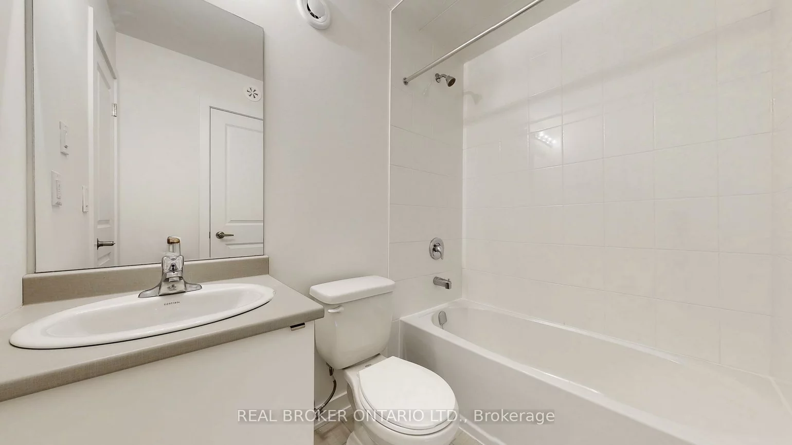 15100, Yonge, Aurora Village, Aurora