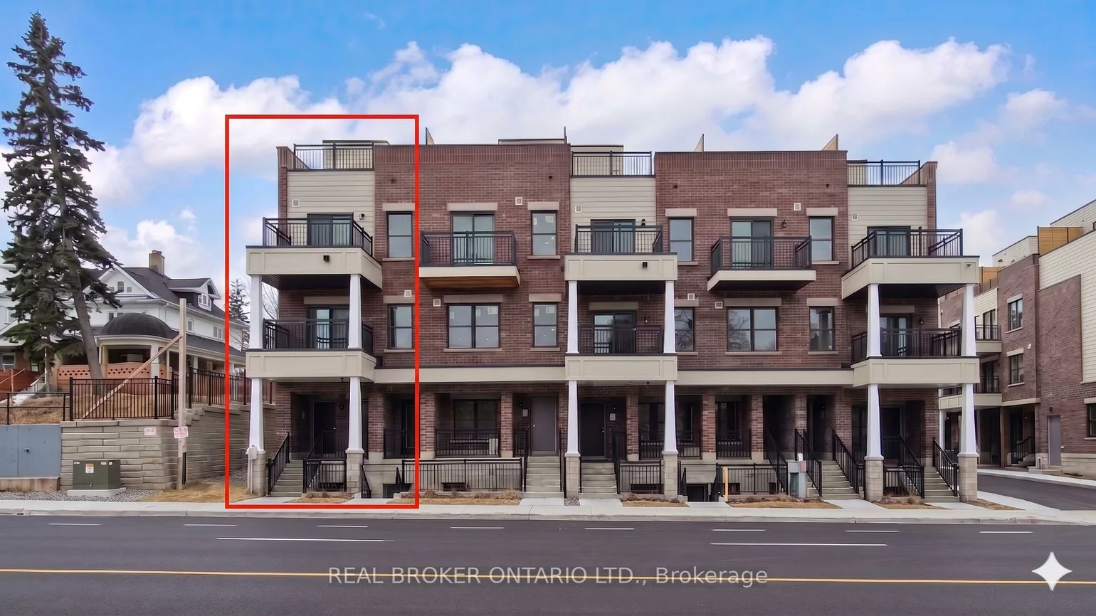 15100, Yonge, Aurora Village, Aurora