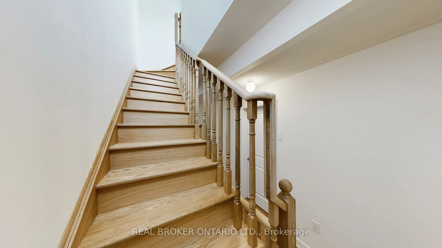 15100, Yonge, Aurora Village, Aurora