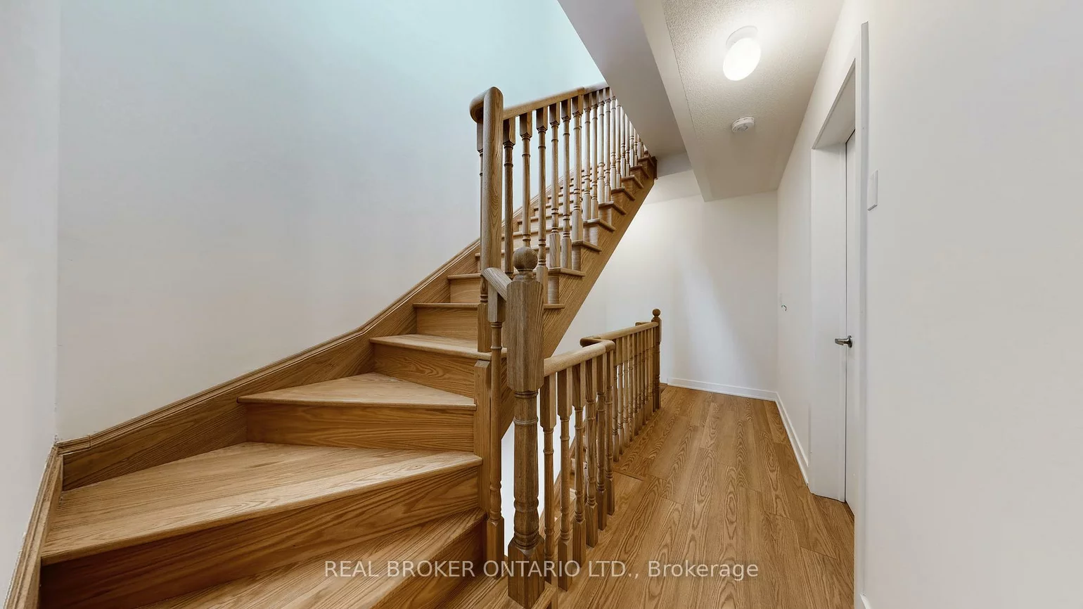 15100, Yonge, Aurora Village, Aurora