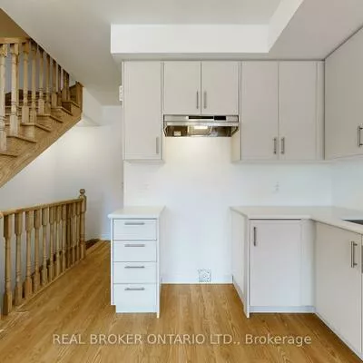 15100, Yonge, Aurora Village, Aurora