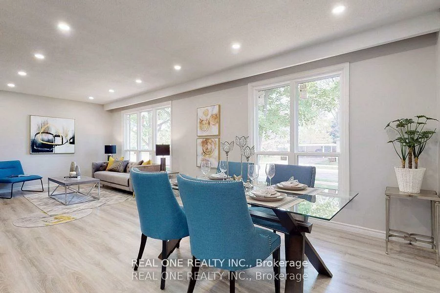 105 ( Main ), Aurora Heights, Aurora Heights, Aurora