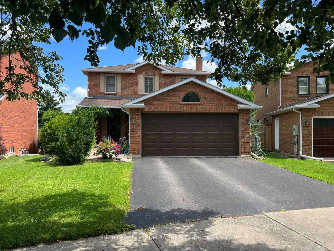27, Dawson, Hills of St Andrew, Aurora