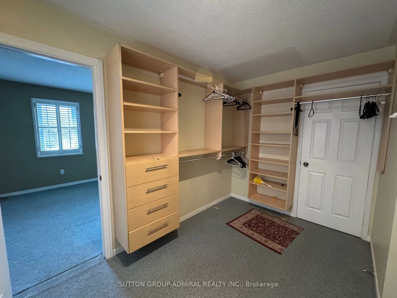 27, Dawson, Hills of St Andrew, Aurora