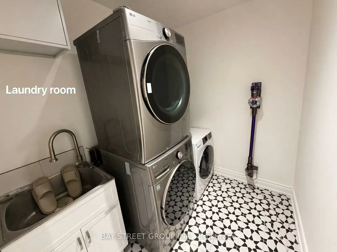 42, Fouracre, Bayview Northeast, Aurora