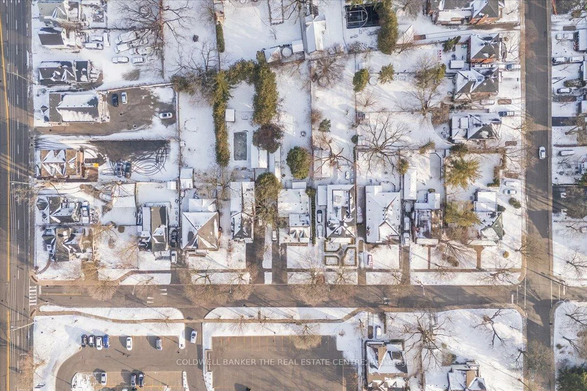 24, Maple, Aurora Village, Aurora