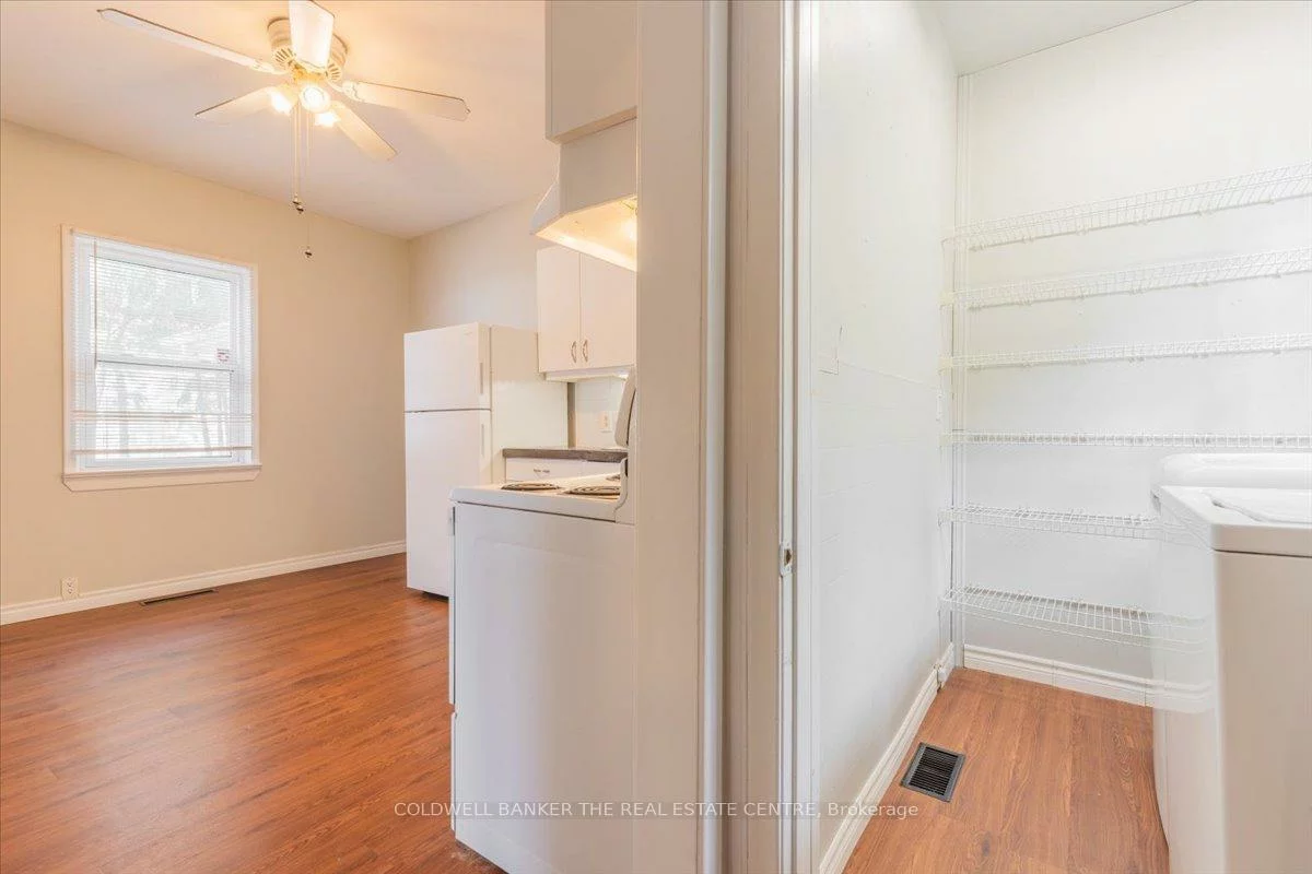 24, Maple, Aurora Village, Aurora