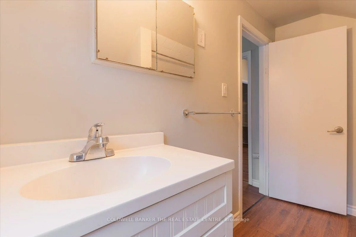 24, Maple, Aurora Village, Aurora