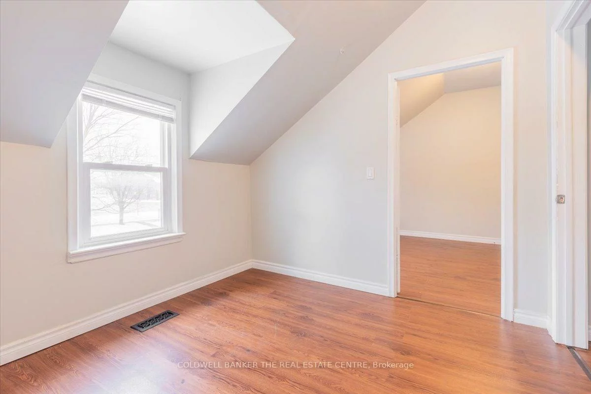 24, Maple, Aurora Village, Aurora