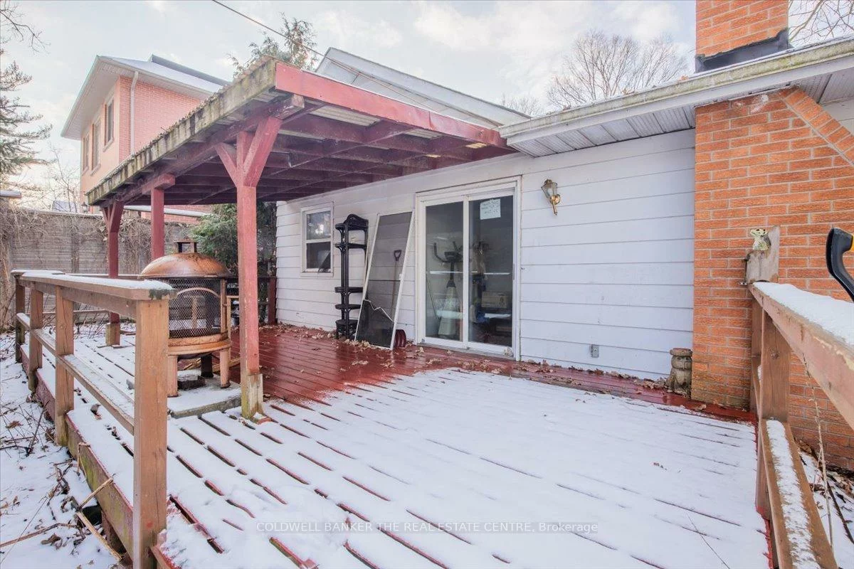 24, Maple, Aurora Village, Aurora