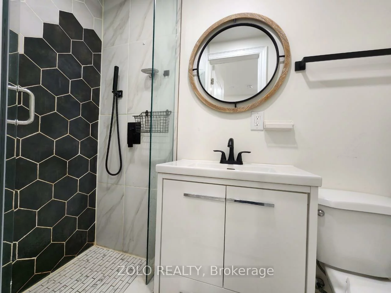 3, Cabot, Aurora Heights, Aurora