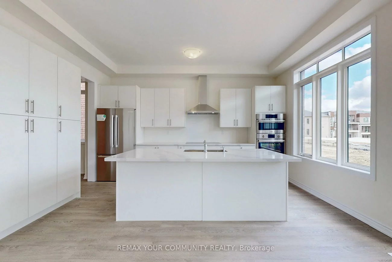 105, Halldorson, Bayview Northeast, Aurora