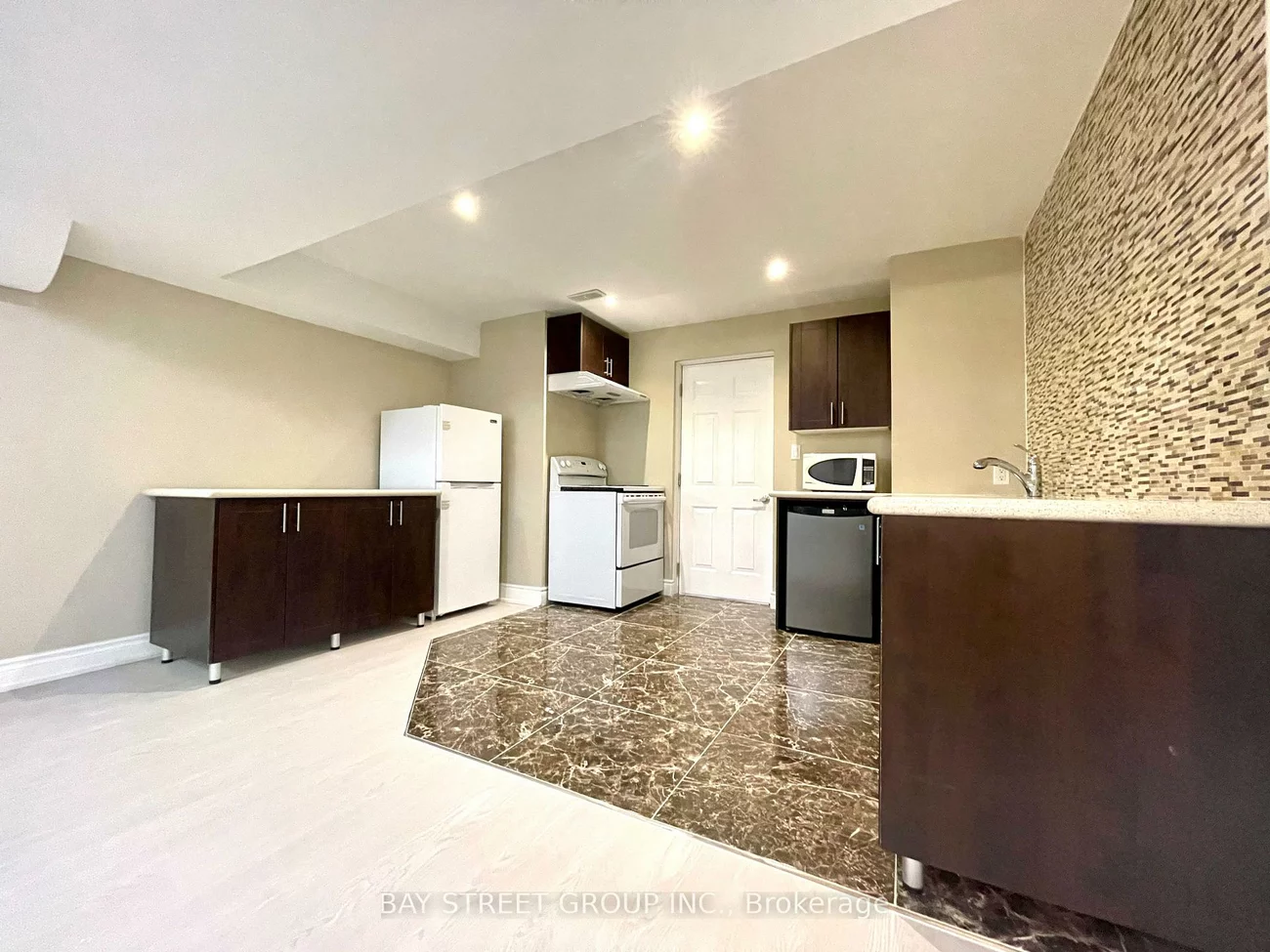 491, Mavrinac, Bayview Northeast, Aurora