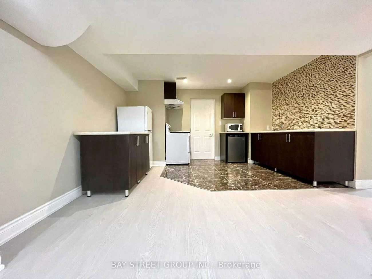 491, Mavrinac, Bayview Northeast, Aurora