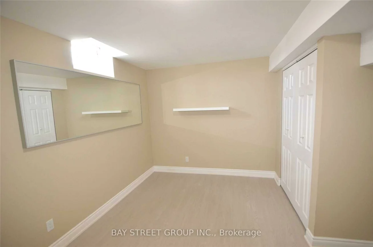 491, Mavrinac, Bayview Northeast, Aurora