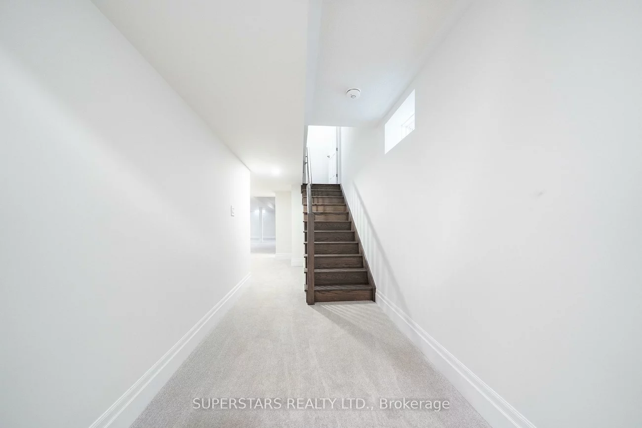 215, Archerhill, Aurora Grove, Aurora