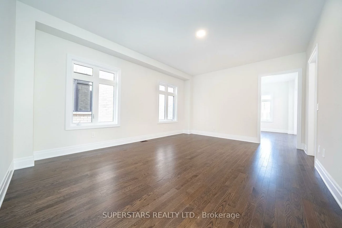 215, Archerhill, Aurora Grove, Aurora