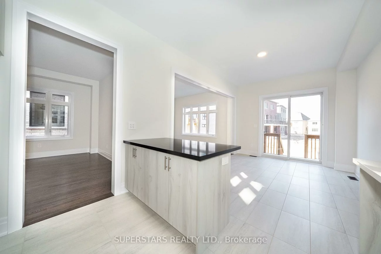 215, Archerhill, Aurora Grove, Aurora