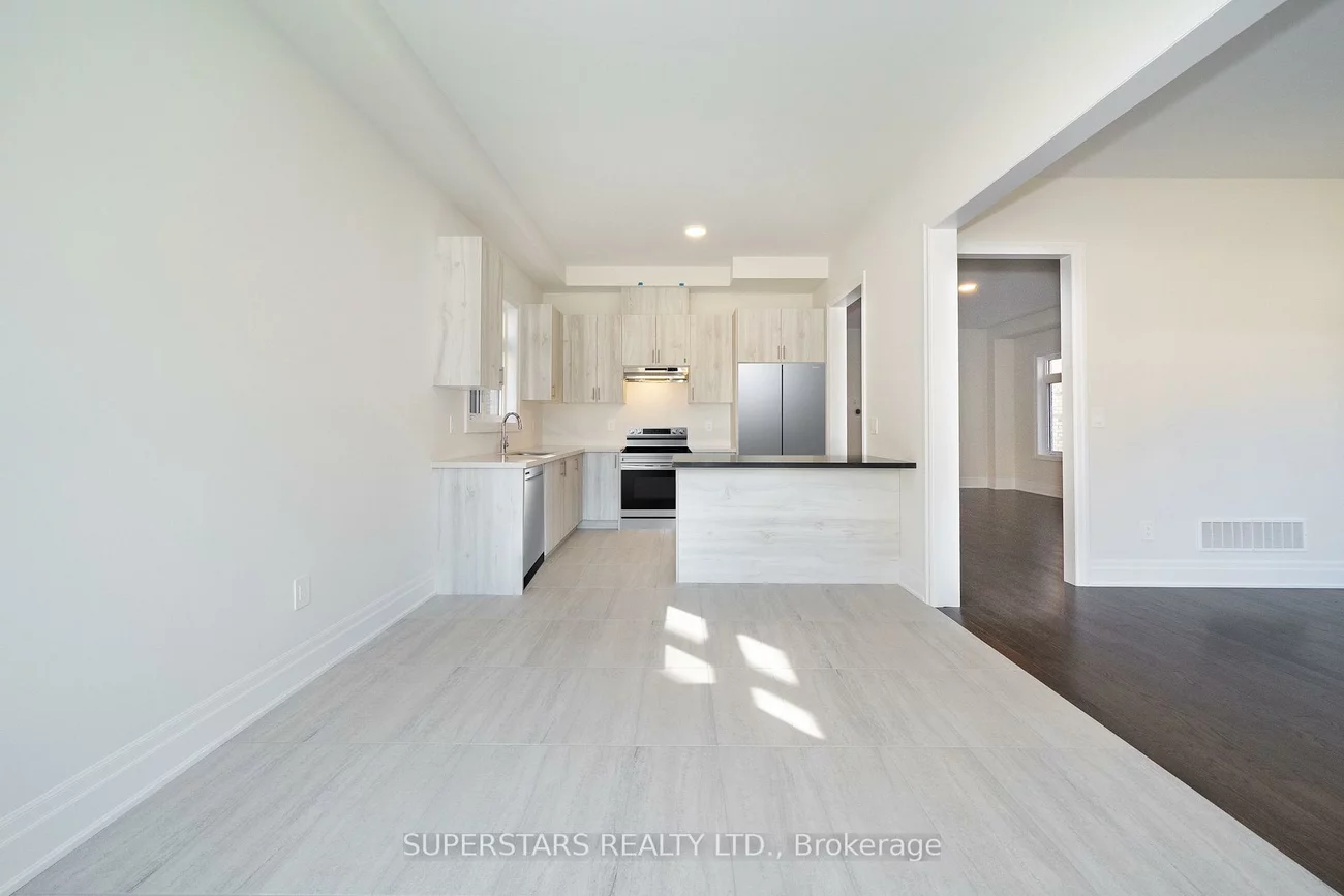 215, Archerhill, Aurora Grove, Aurora