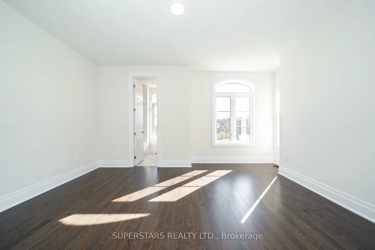 215, Archerhill, Aurora Grove, Aurora