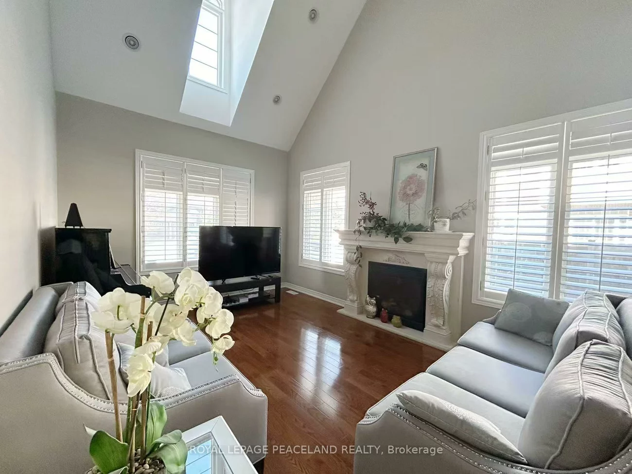 23, Halldorson, Bayview Northeast, Aurora