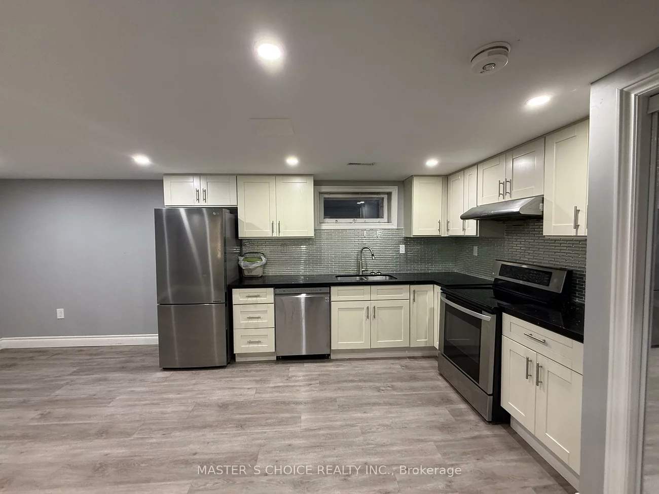 170, Orchard Hts, Hills of St Andrew, Aurora