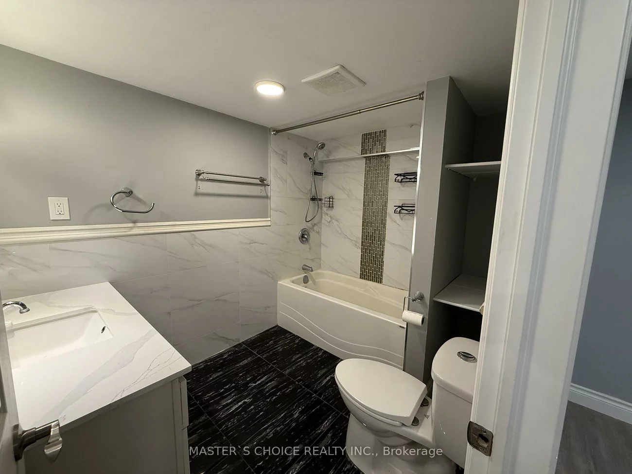 170, Orchard Hts, Hills of St Andrew, Aurora