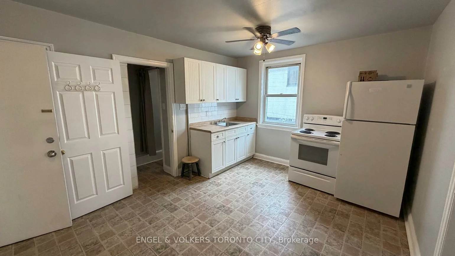 15191, Yonge, Aurora Village, Aurora