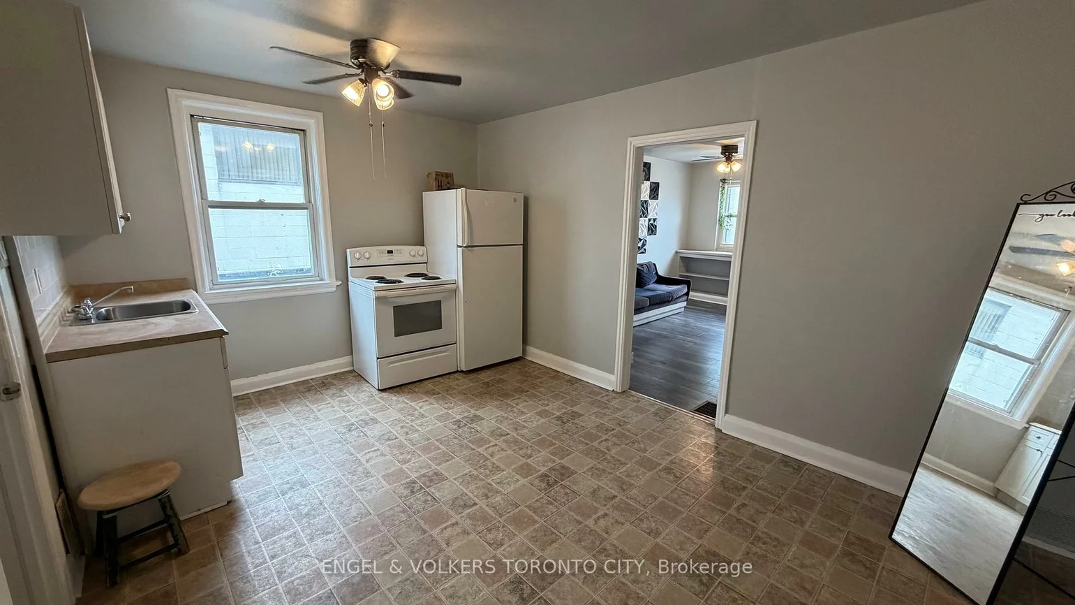 15191, Yonge, Aurora Village, Aurora