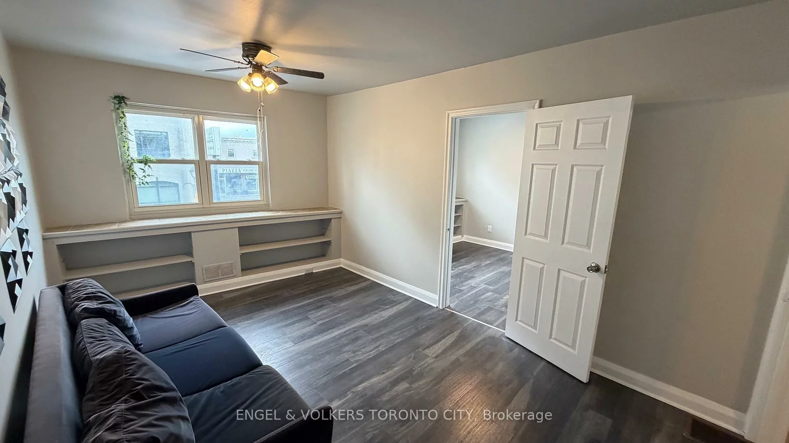 15191, Yonge, Aurora Village, Aurora