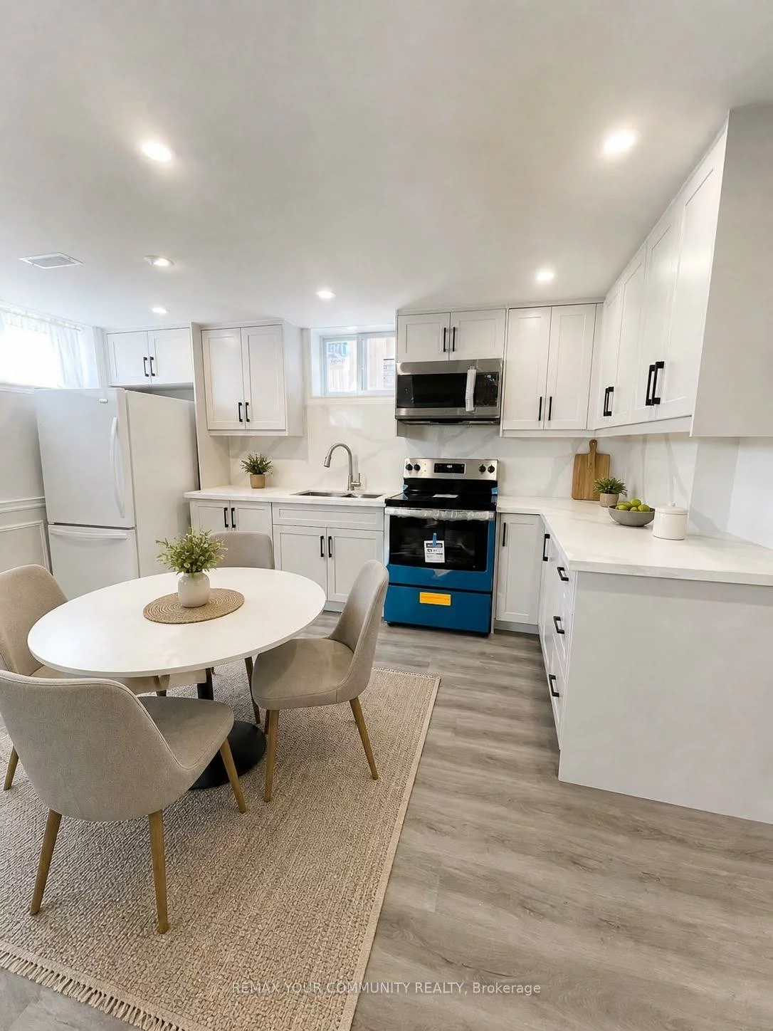 42, Aurora Heights, Aurora Heights, Aurora