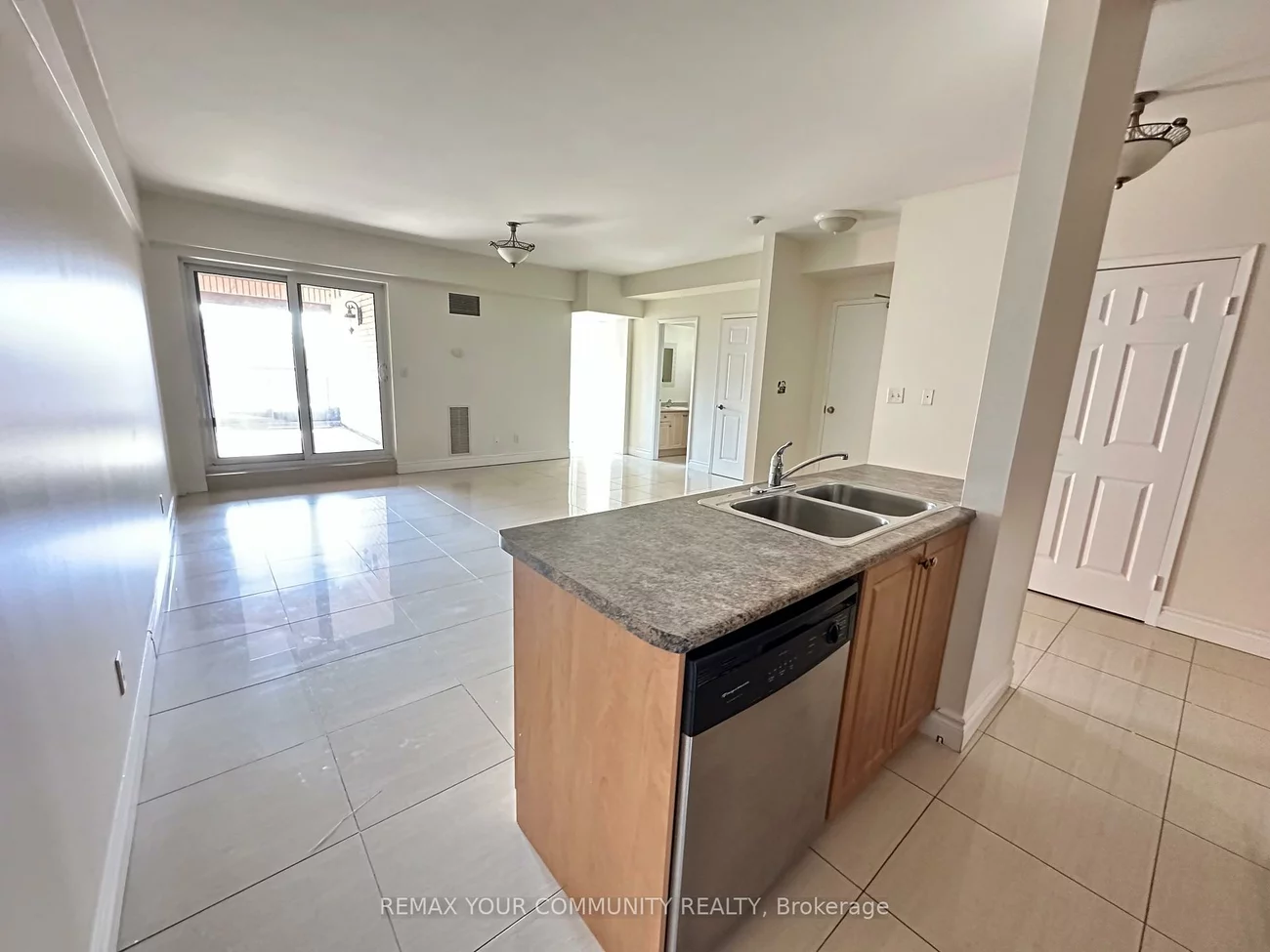 14961, Yonge, Aurora Village, Aurora