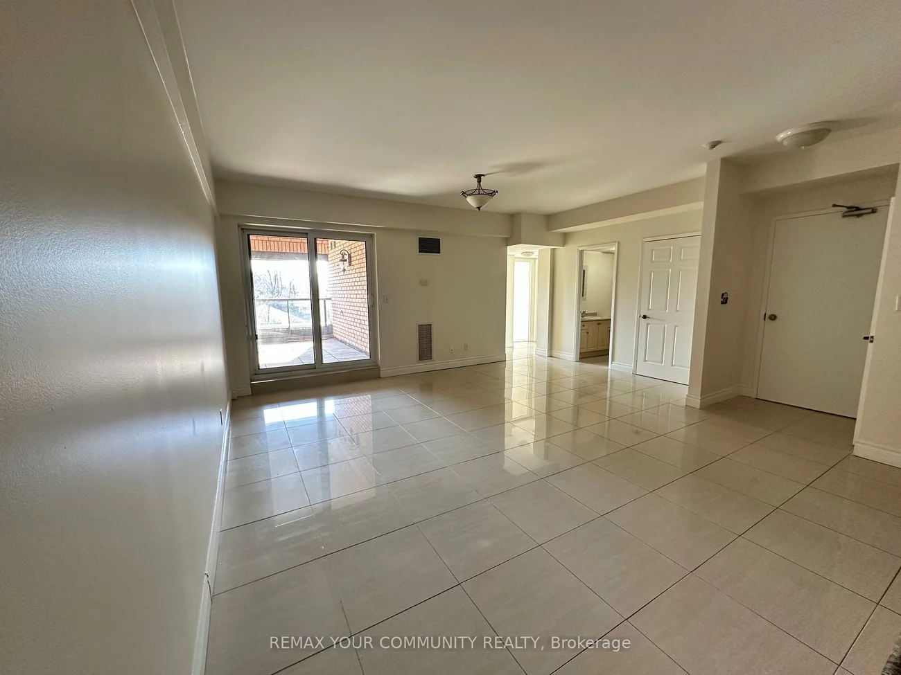14961, Yonge, Aurora Village, Aurora