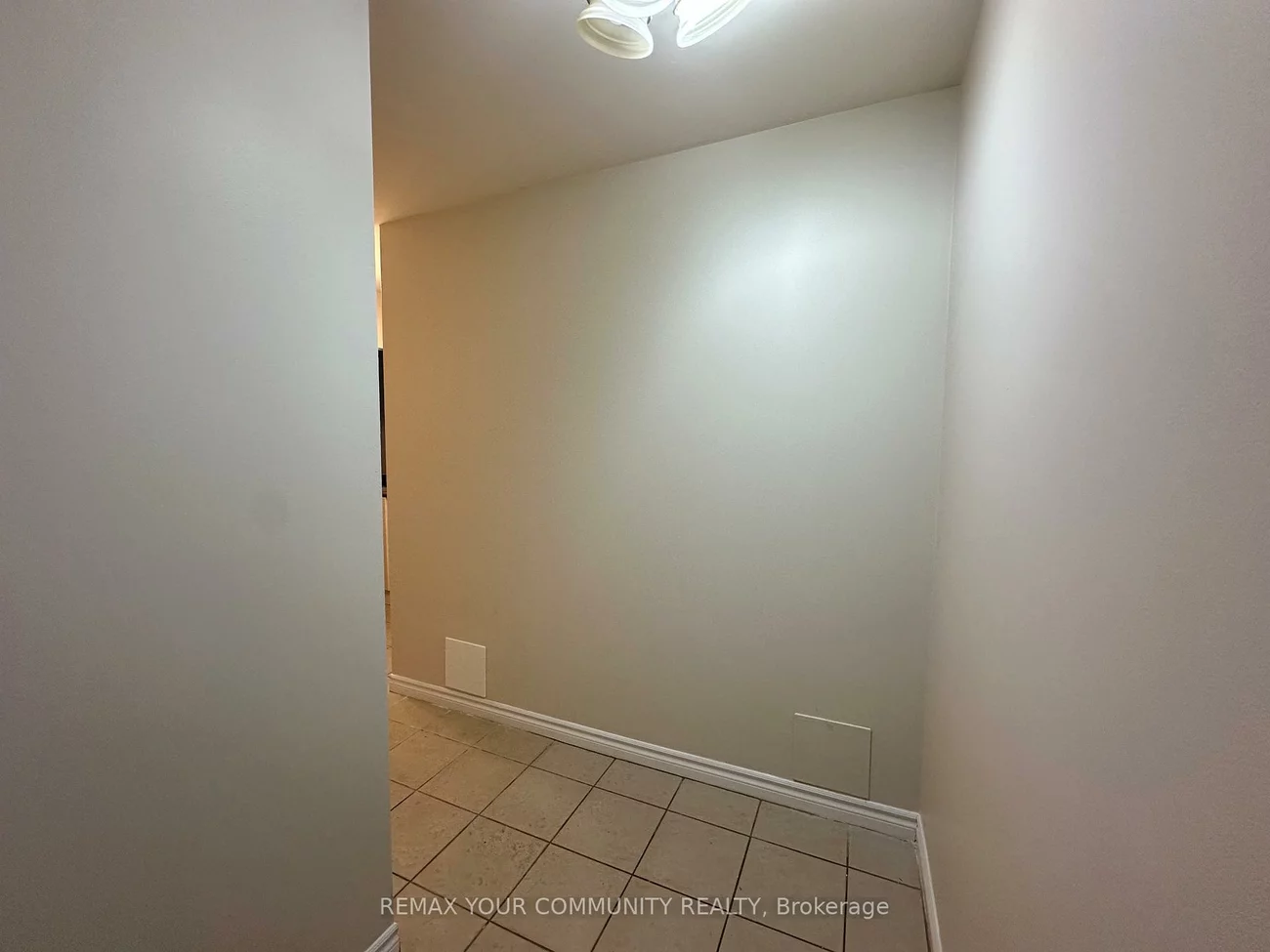 15207, Yonge, Aurora Village, Aurora