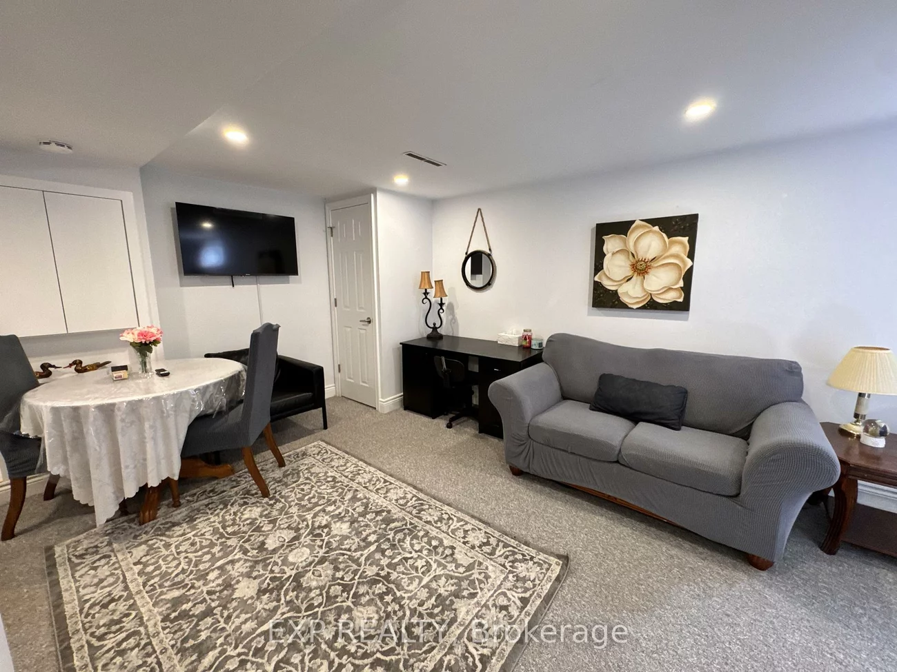 16, Haida, Aurora Heights, Aurora