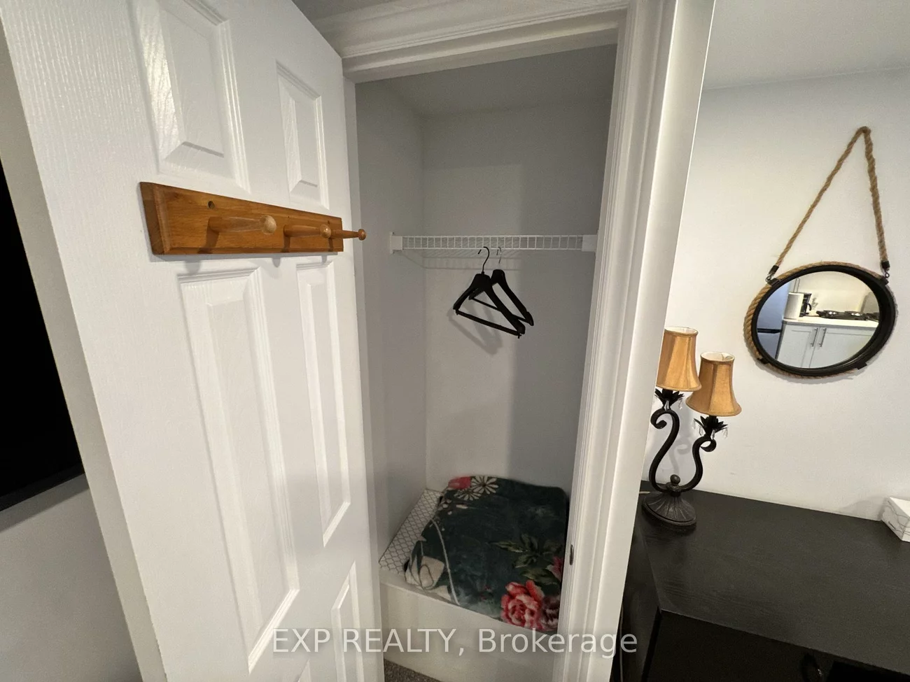 16, Haida, Aurora Heights, Aurora