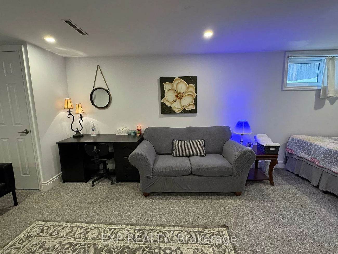 16, Haida, Aurora Heights, Aurora