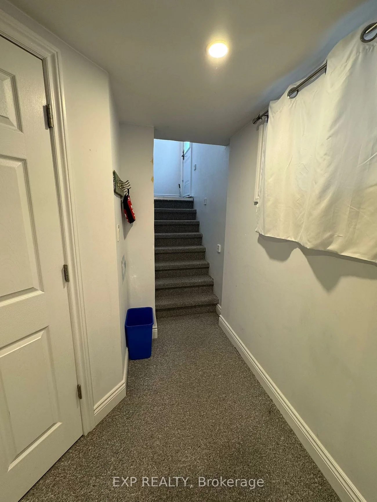 16, Haida, Aurora Heights, Aurora