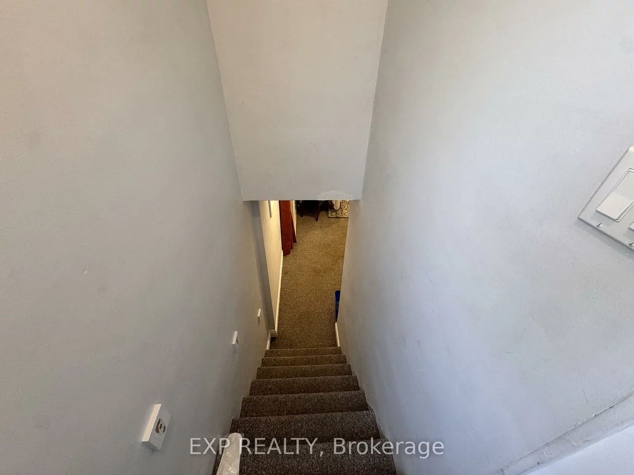 16, Haida, Aurora Heights, Aurora