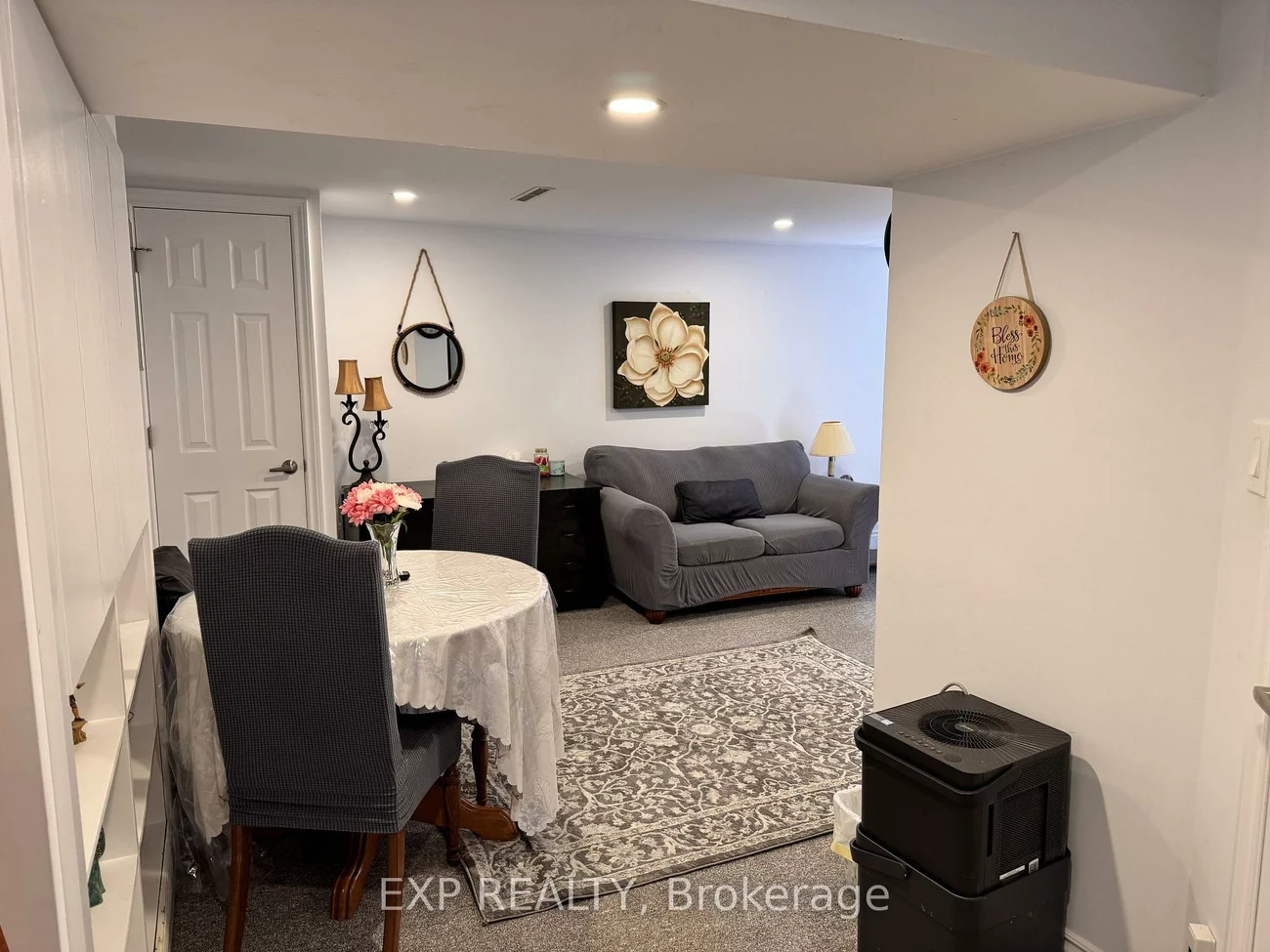 16, Haida, Aurora Heights, Aurora